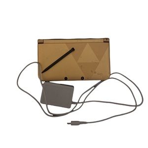 Nintendo 3DS XL Gold Legend of Zelda Edition